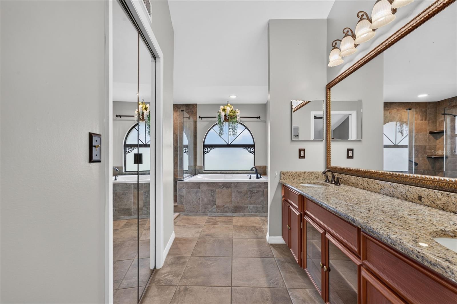 4104 CONCORD WAY — photo 31