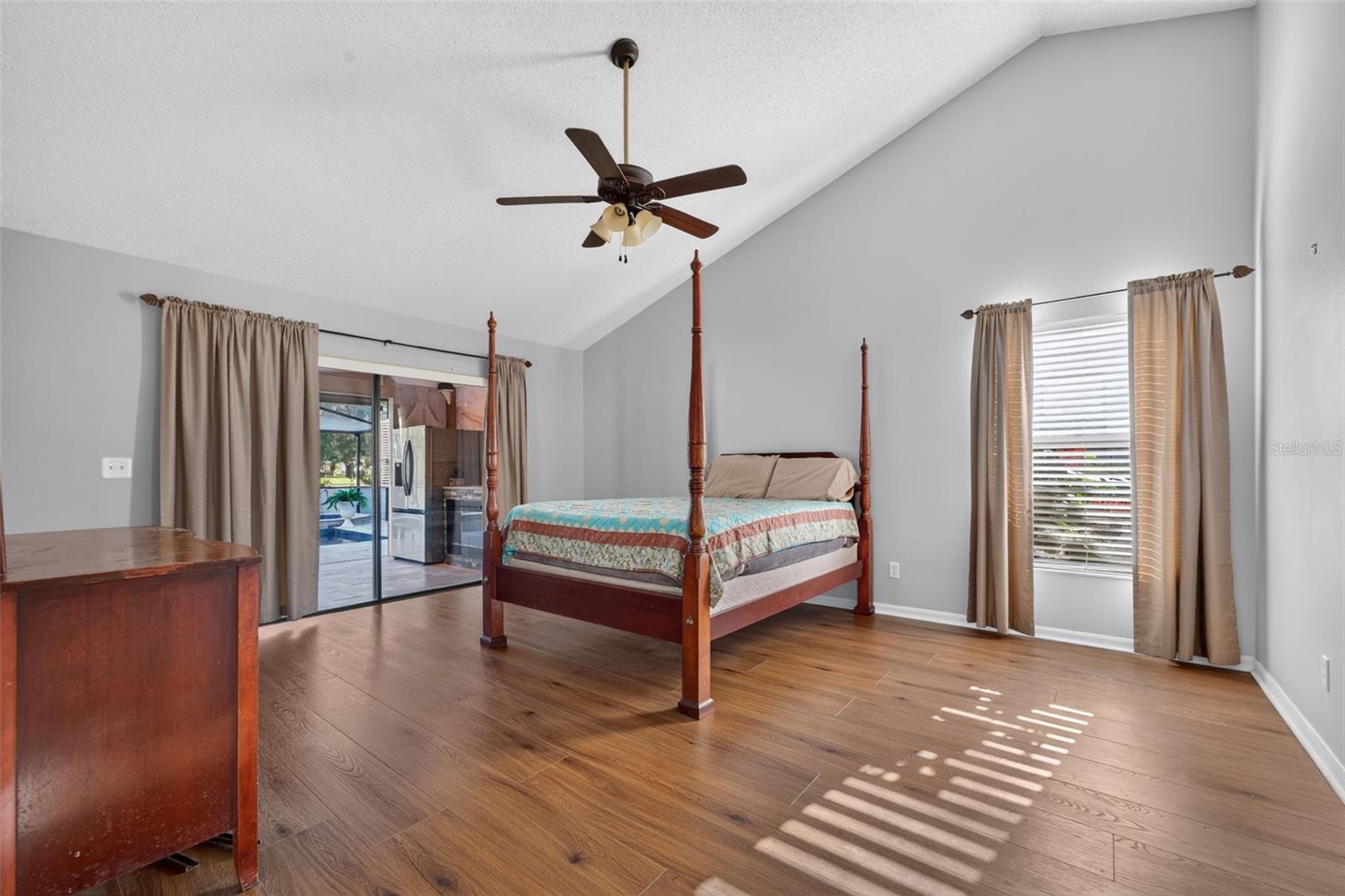 4104 CONCORD WAY — photo 32