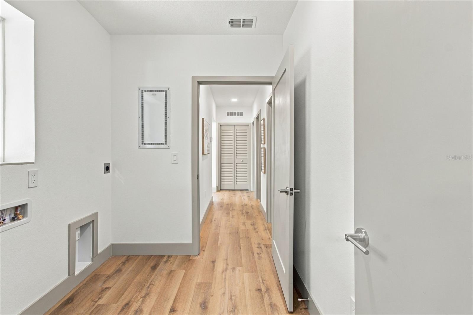 2230 KINGSTON ST S — photo 32