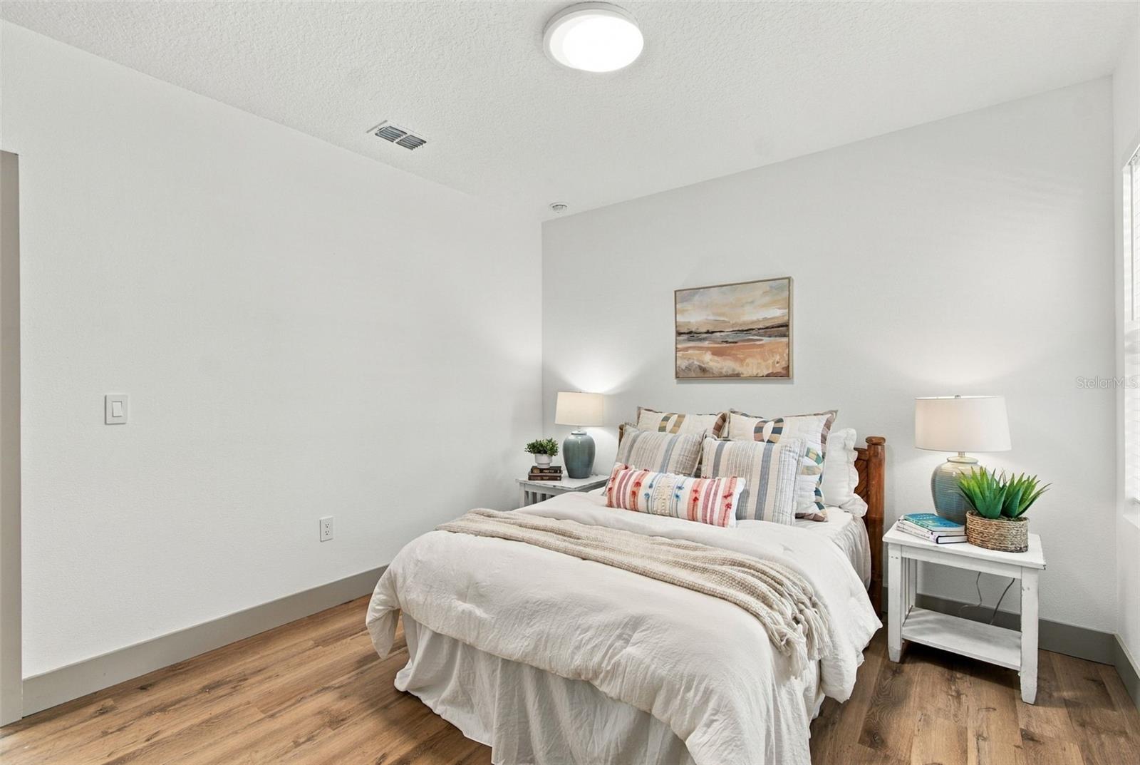 2230 KINGSTON ST S — photo 27