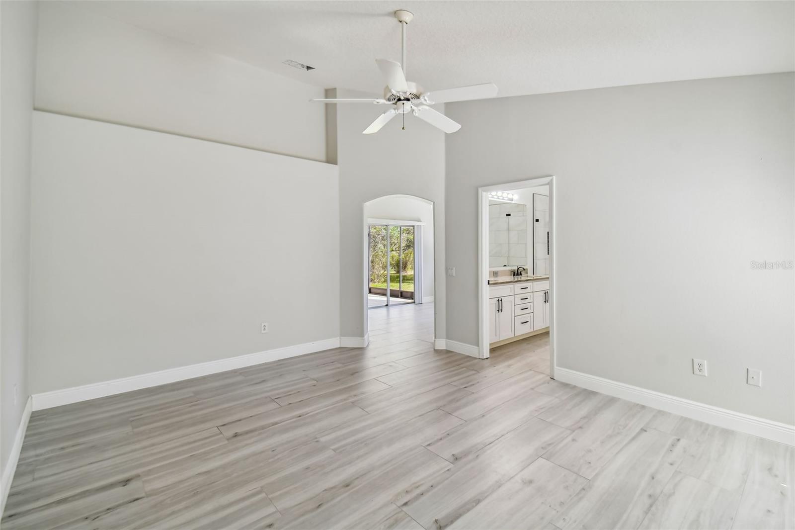 10412 LUCAYA DR — photo 17