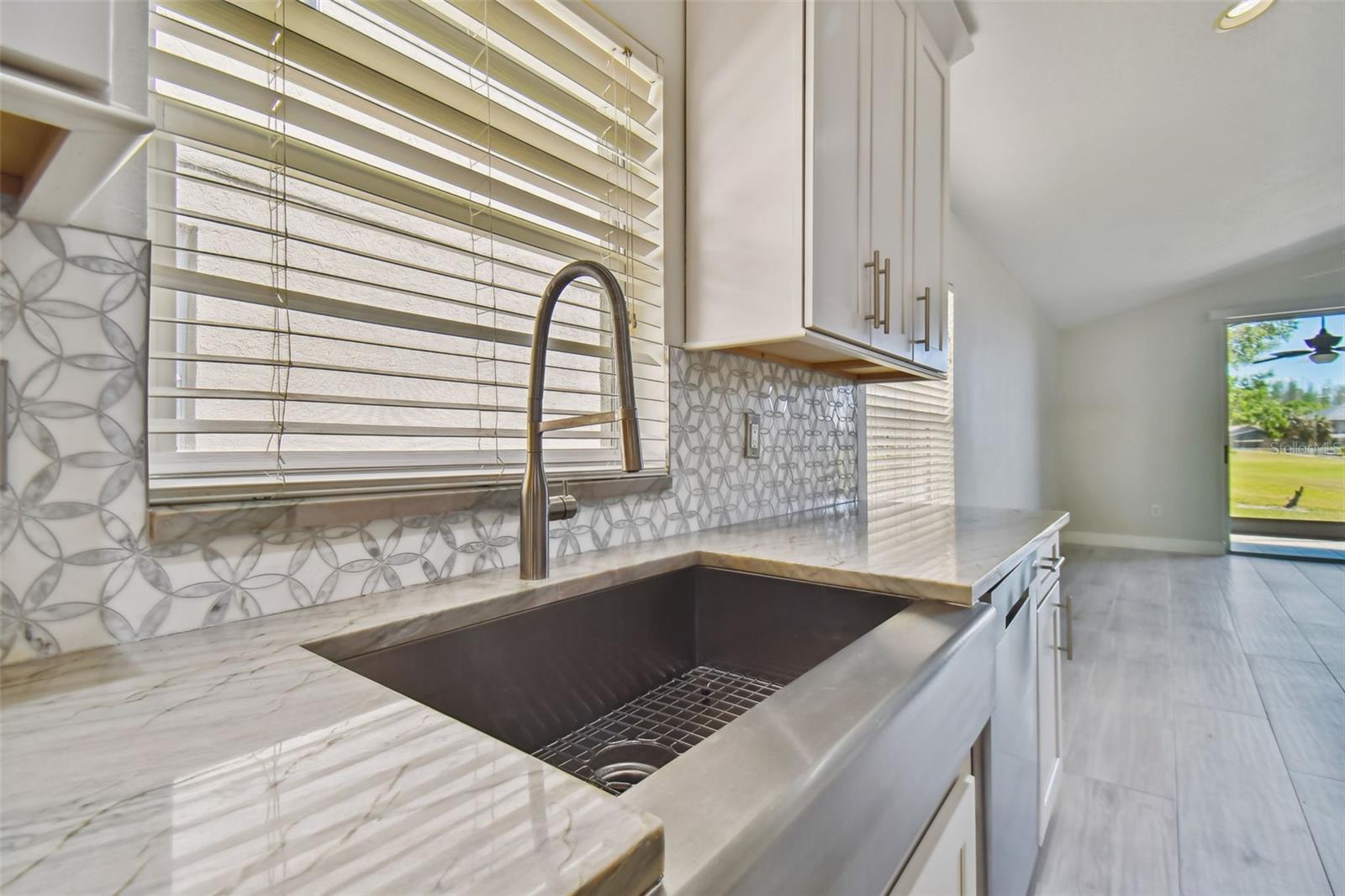 10412 LUCAYA DR — photo 6