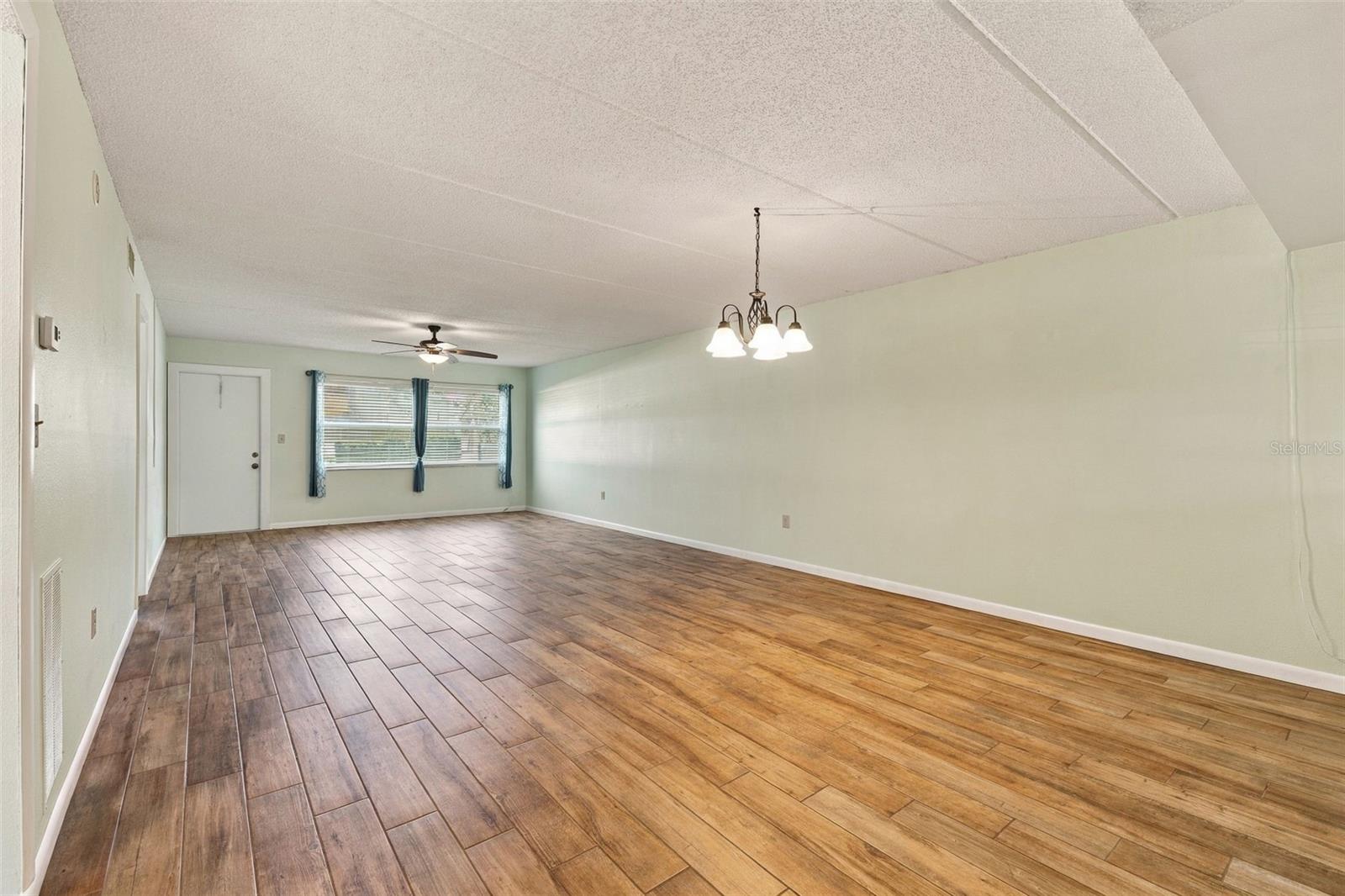 12300 PARK BLVD #106 — photo 3