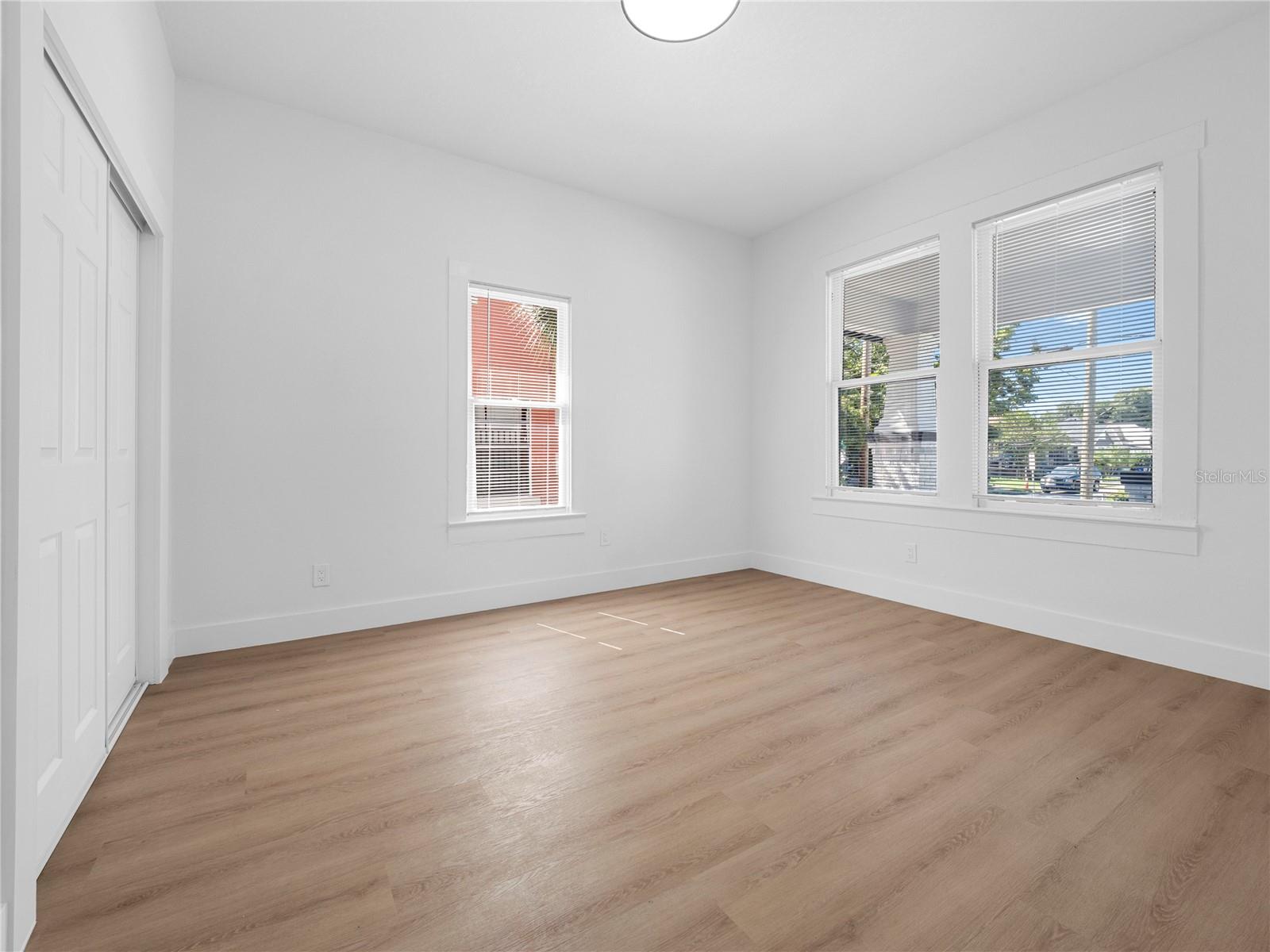 2911 N 9TH ST — photo 24