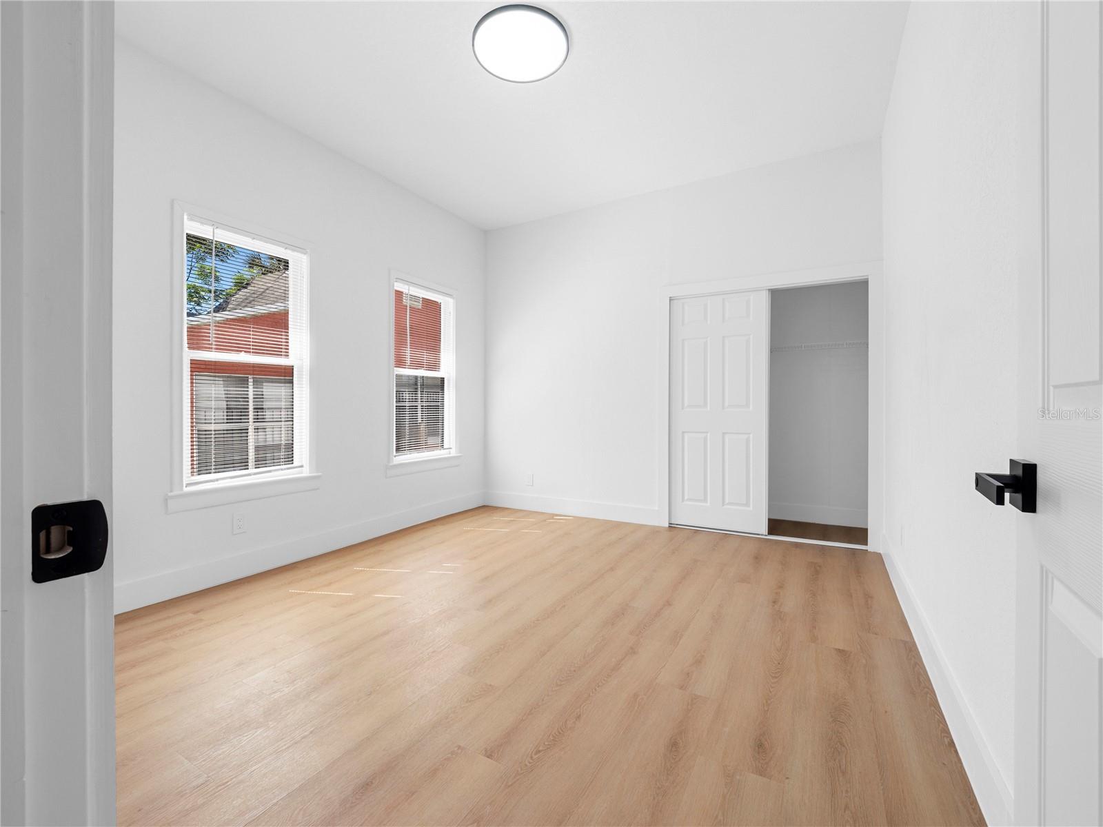 2911 N 9TH ST — photo 22