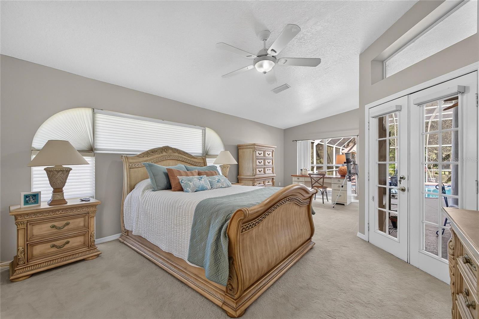 28329 LINDENHURST DR — photo 16