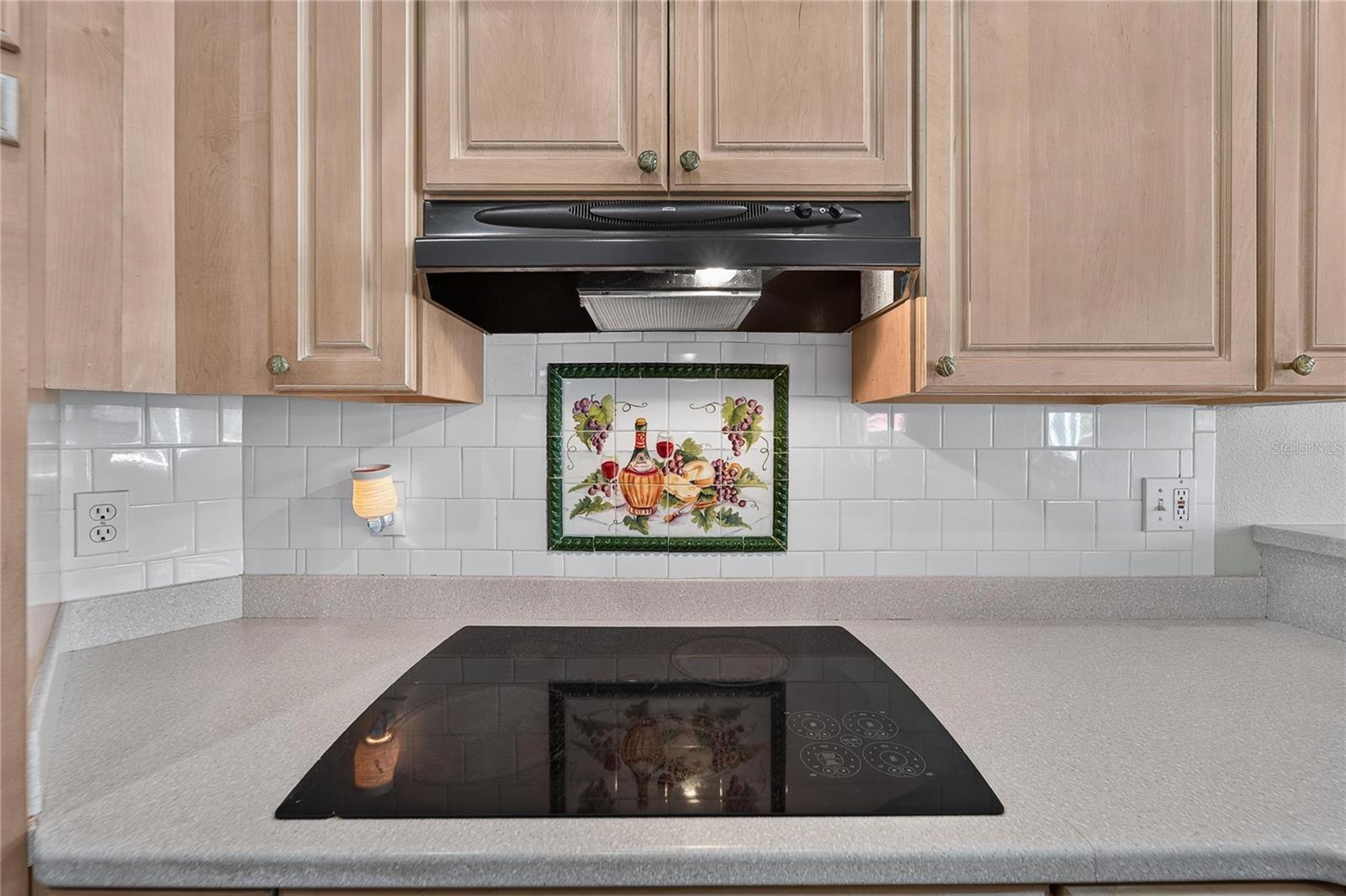 28329 LINDENHURST DR — photo 25