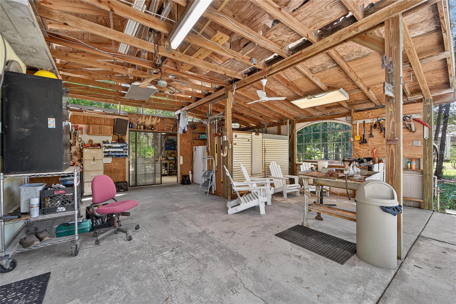 28329 LINDENHURST DR — photo 56