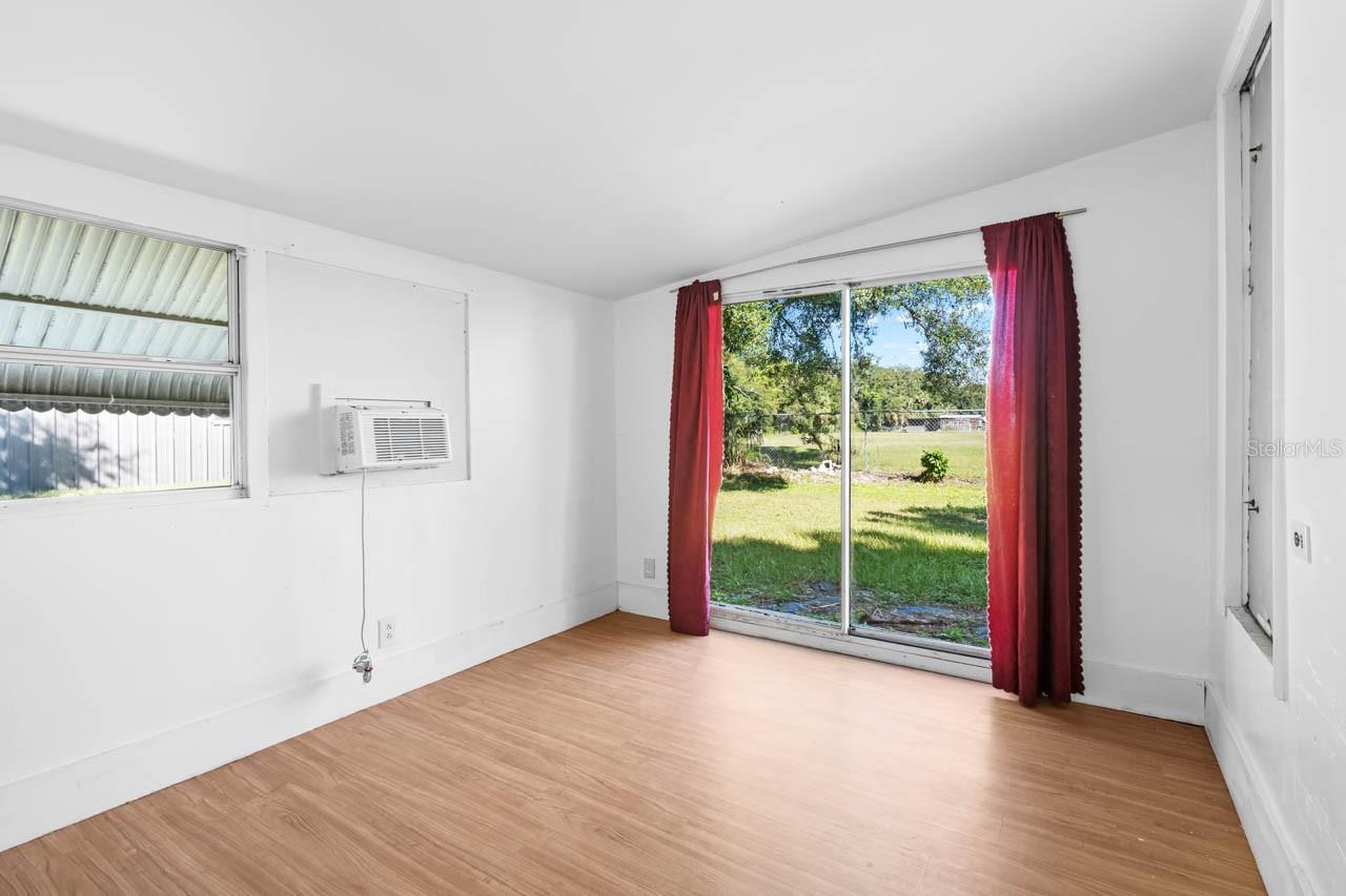 105 DOMINO DR N — photo 8