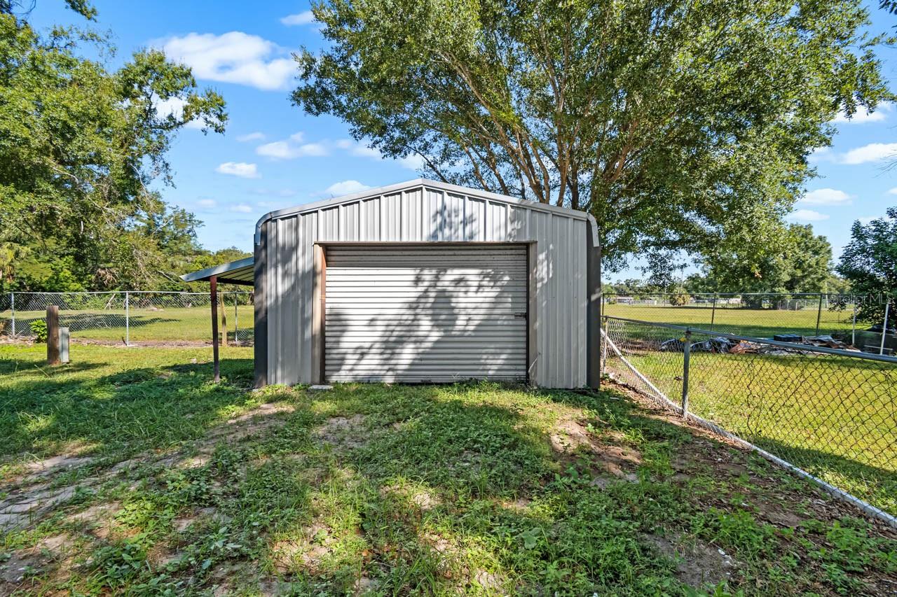 105 DOMINO DR N — photo 13