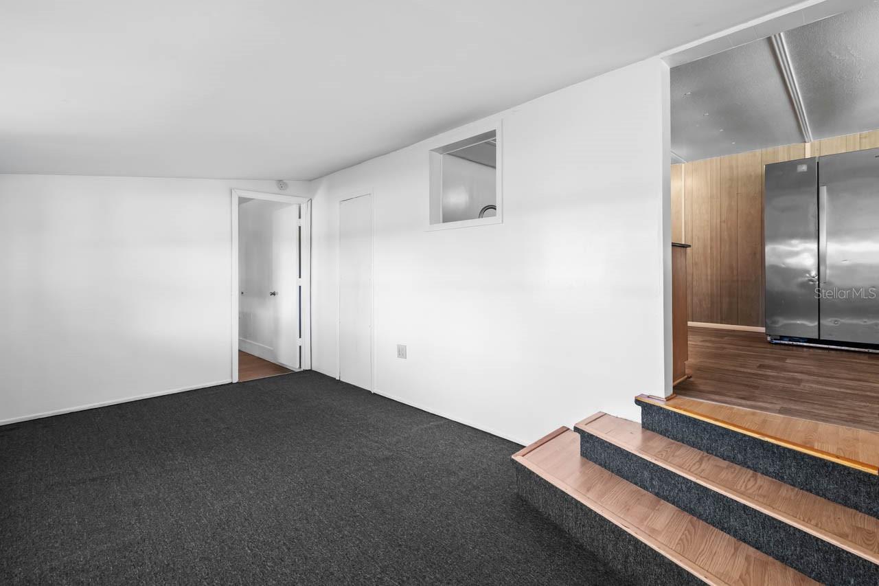 105 DOMINO DR N — photo 10