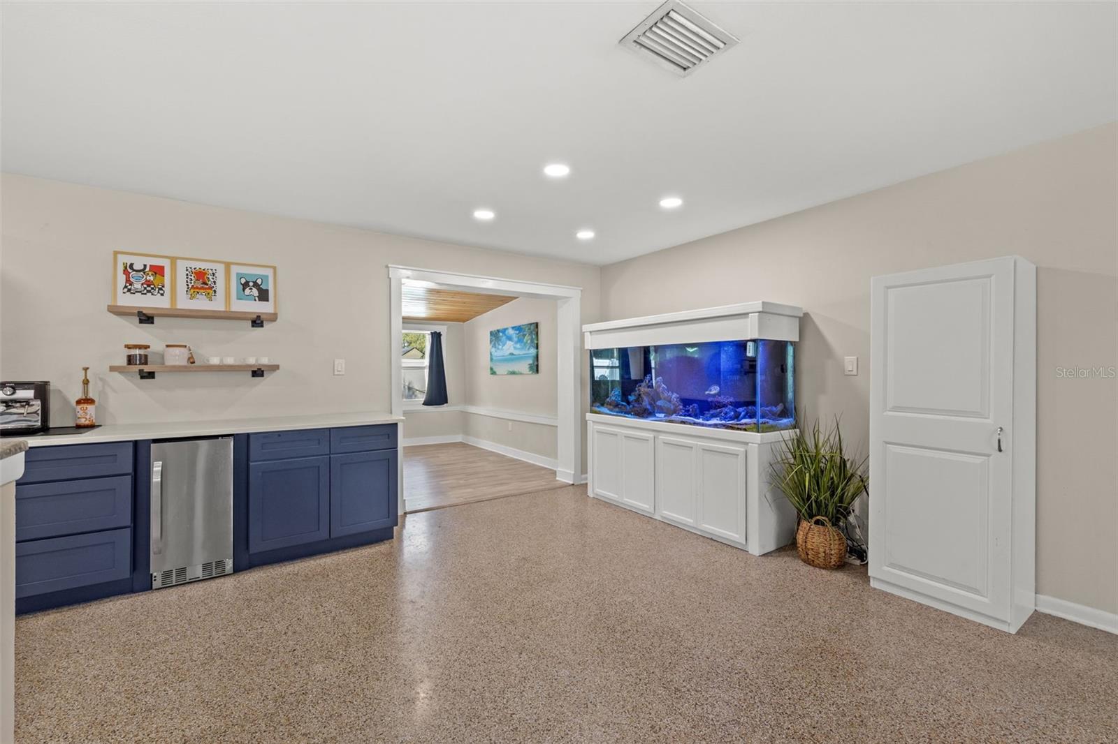 4601 W HAWTHORNE RD — photo 10