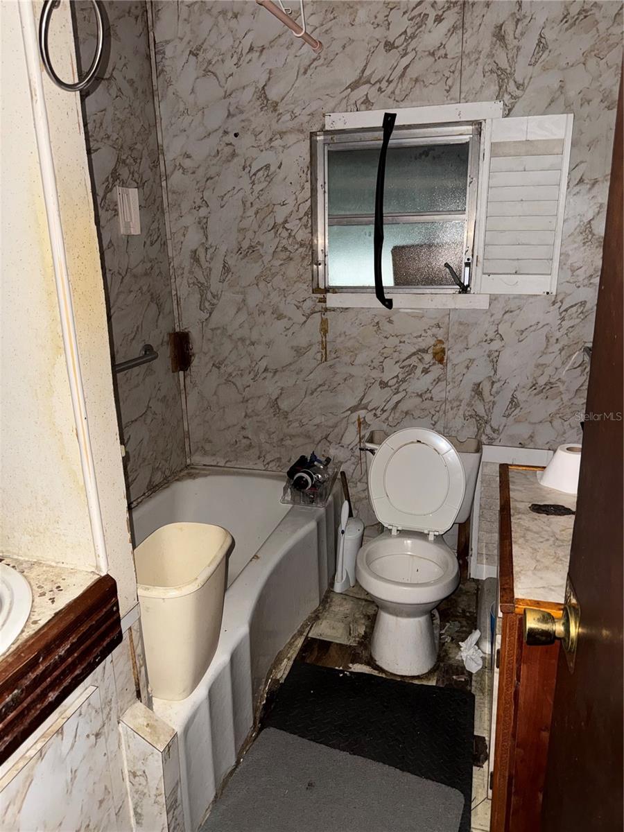 10109 N JASMINE AVE — photo 24