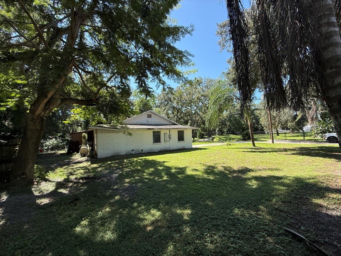 10109 N JASMINE AVE — photo 9
