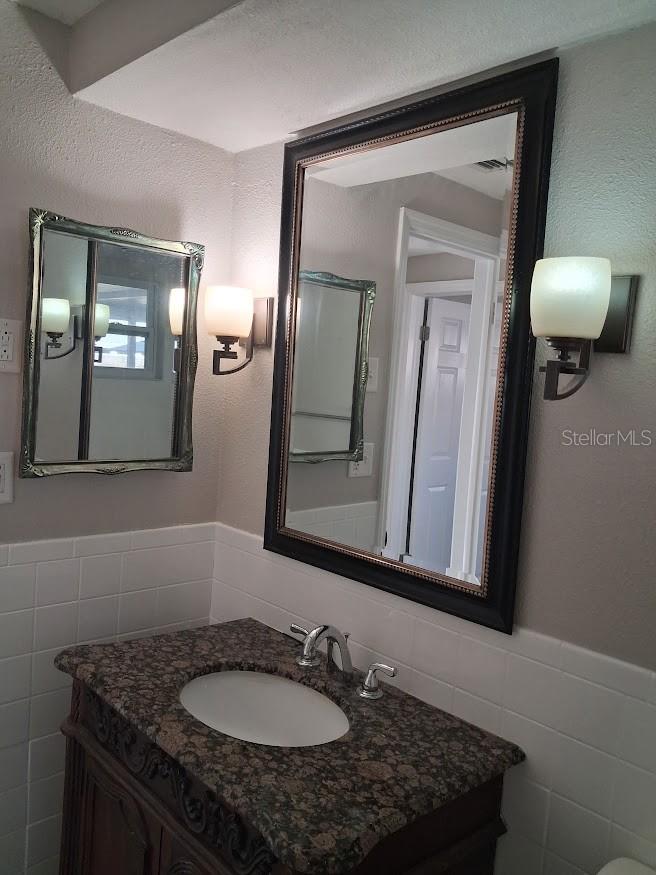 1051 MAYBURY DR — photo 11