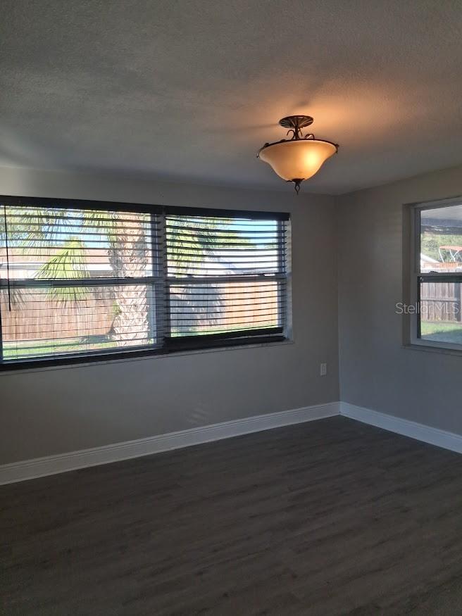 1051 MAYBURY DR — photo 13