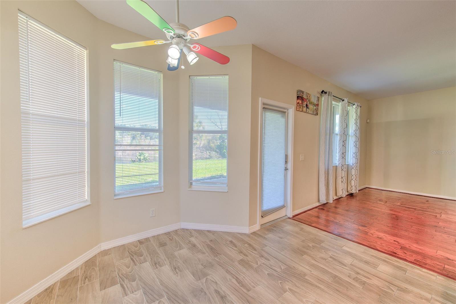 8804 SANDY PLAINS DR — photo 18