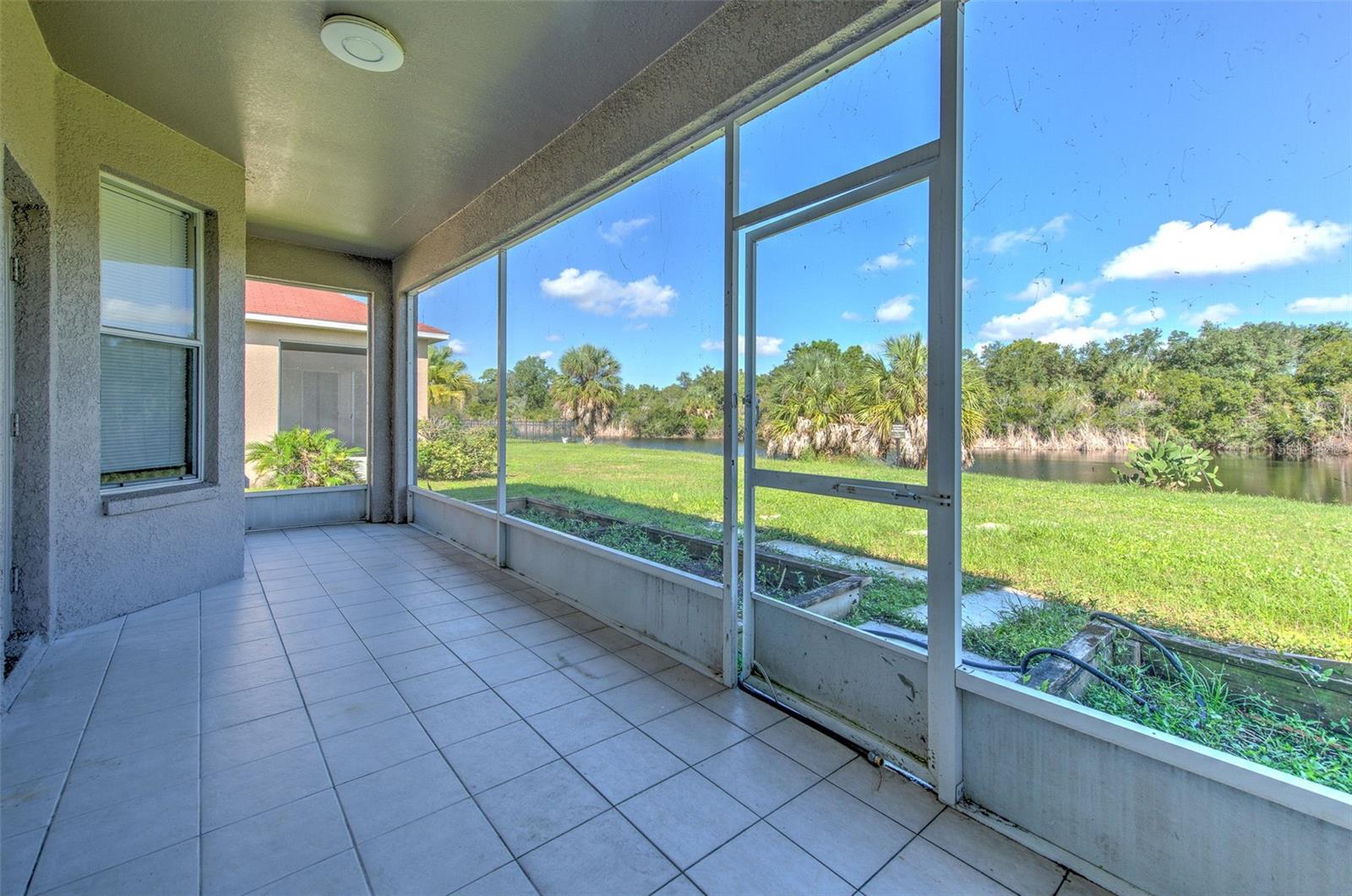 8804 SANDY PLAINS DR — photo 41