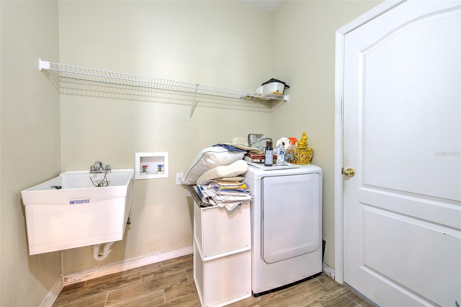 8804 SANDY PLAINS DR — photo 39