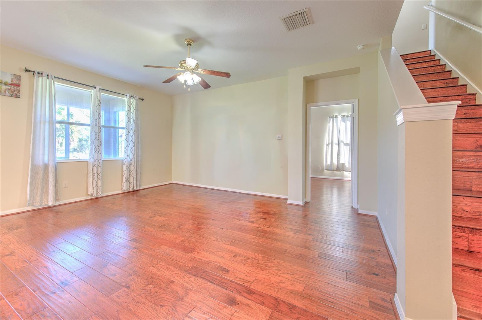 8804 SANDY PLAINS DR — photo 17