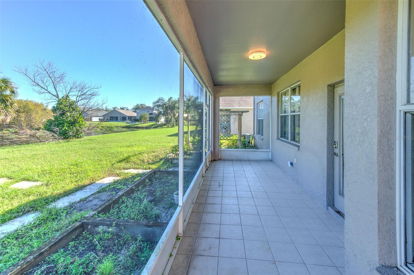 8804 SANDY PLAINS DR — photo 42