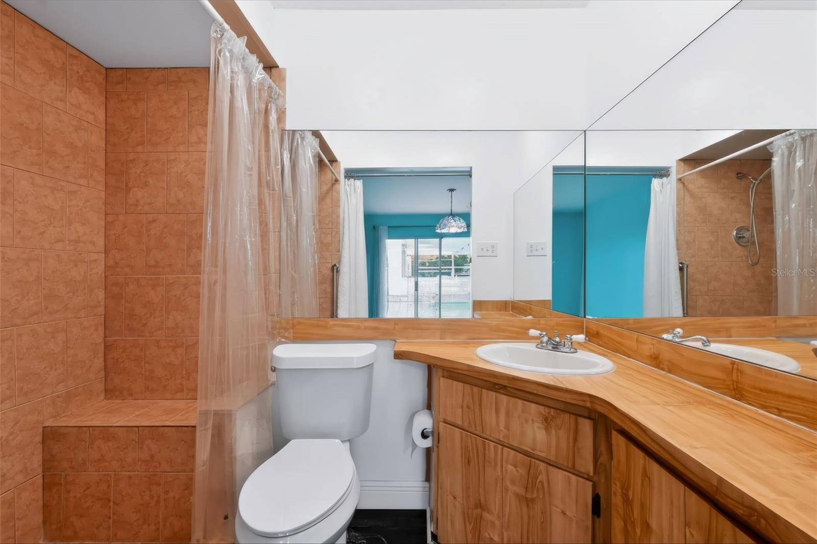 8040 SAYBROOK DR — photo 22