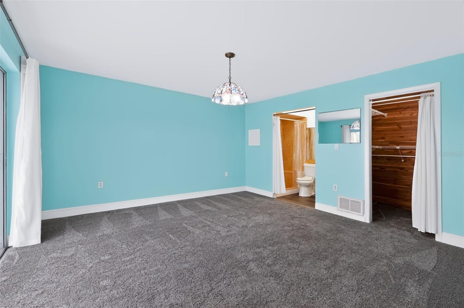 8040 SAYBROOK DR — photo 19