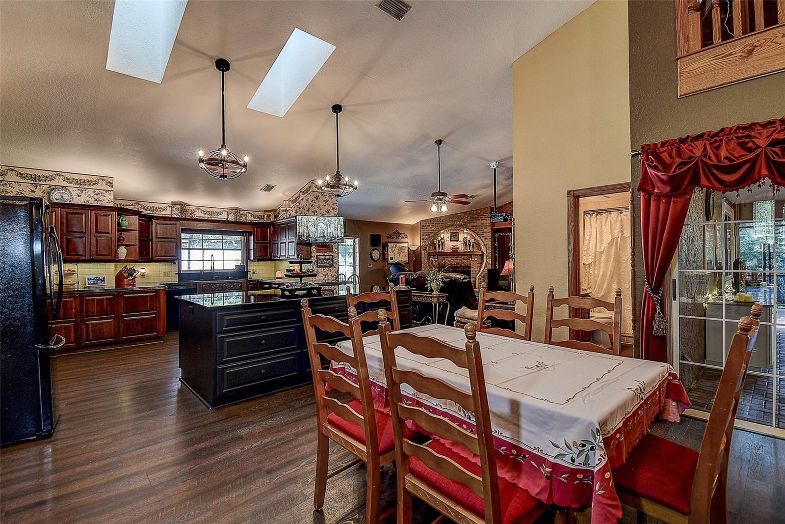 2665 BEAGLE PATH WAY — photo 24