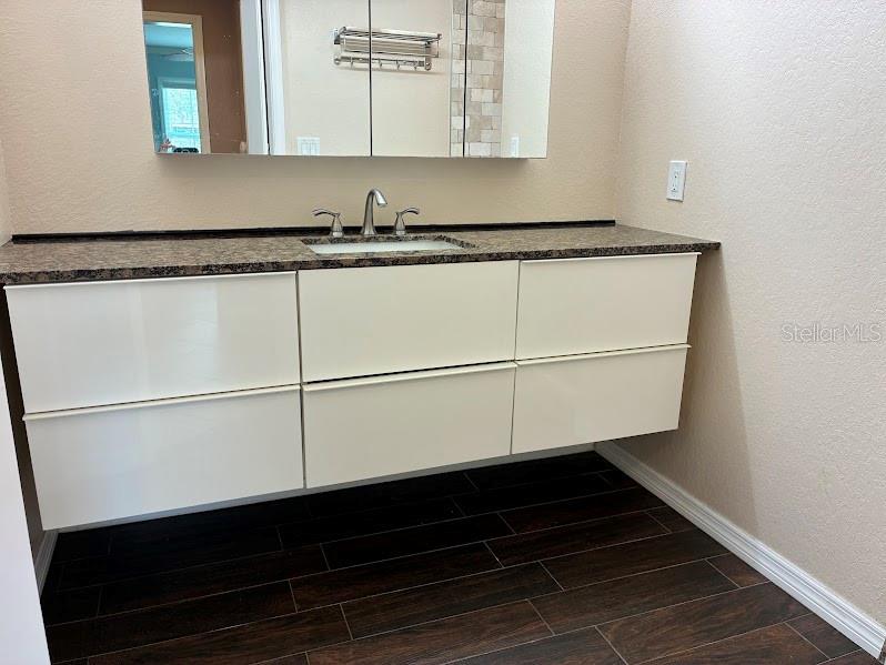 52 CYPRESS DR — photo 34