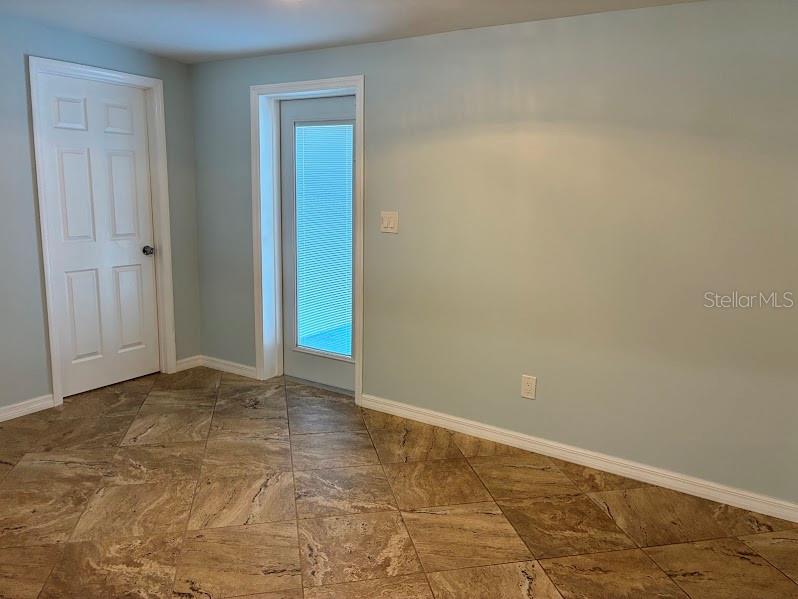 52 CYPRESS DR — photo 9