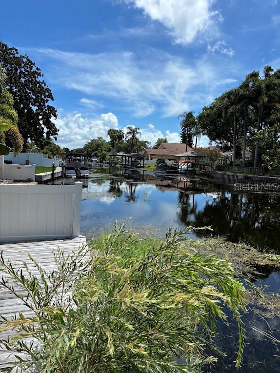 52 CYPRESS DR — photo 21