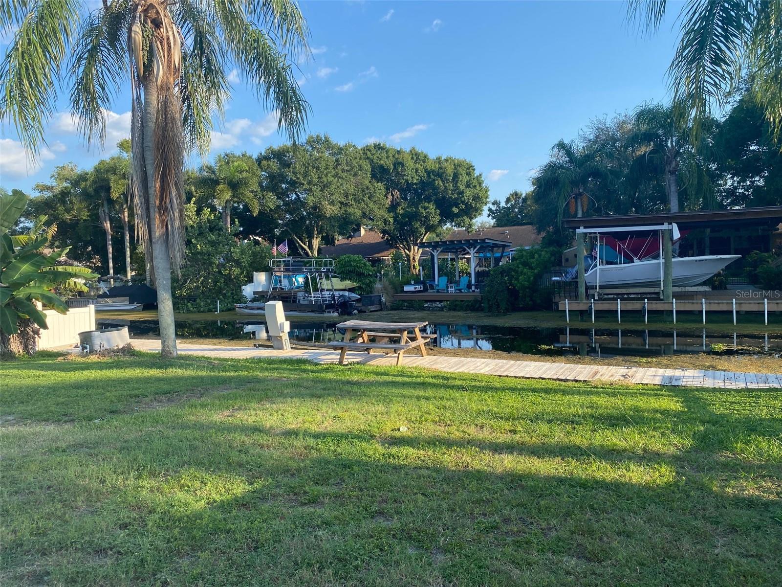52 CYPRESS DR — photo 20