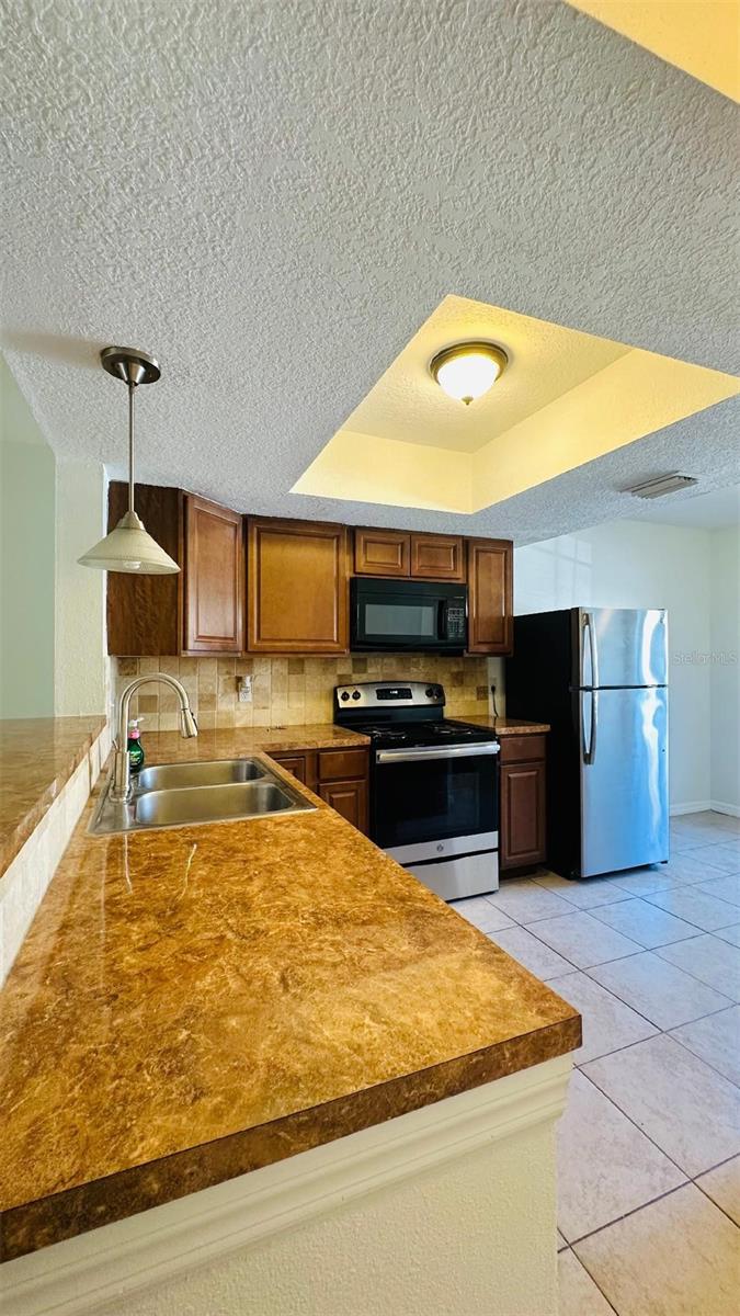 16634 BRIGADOON DR — photo 4