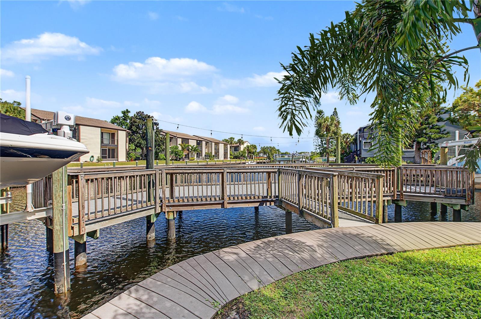 849 CALLISTA CAY LOOP — photo 44