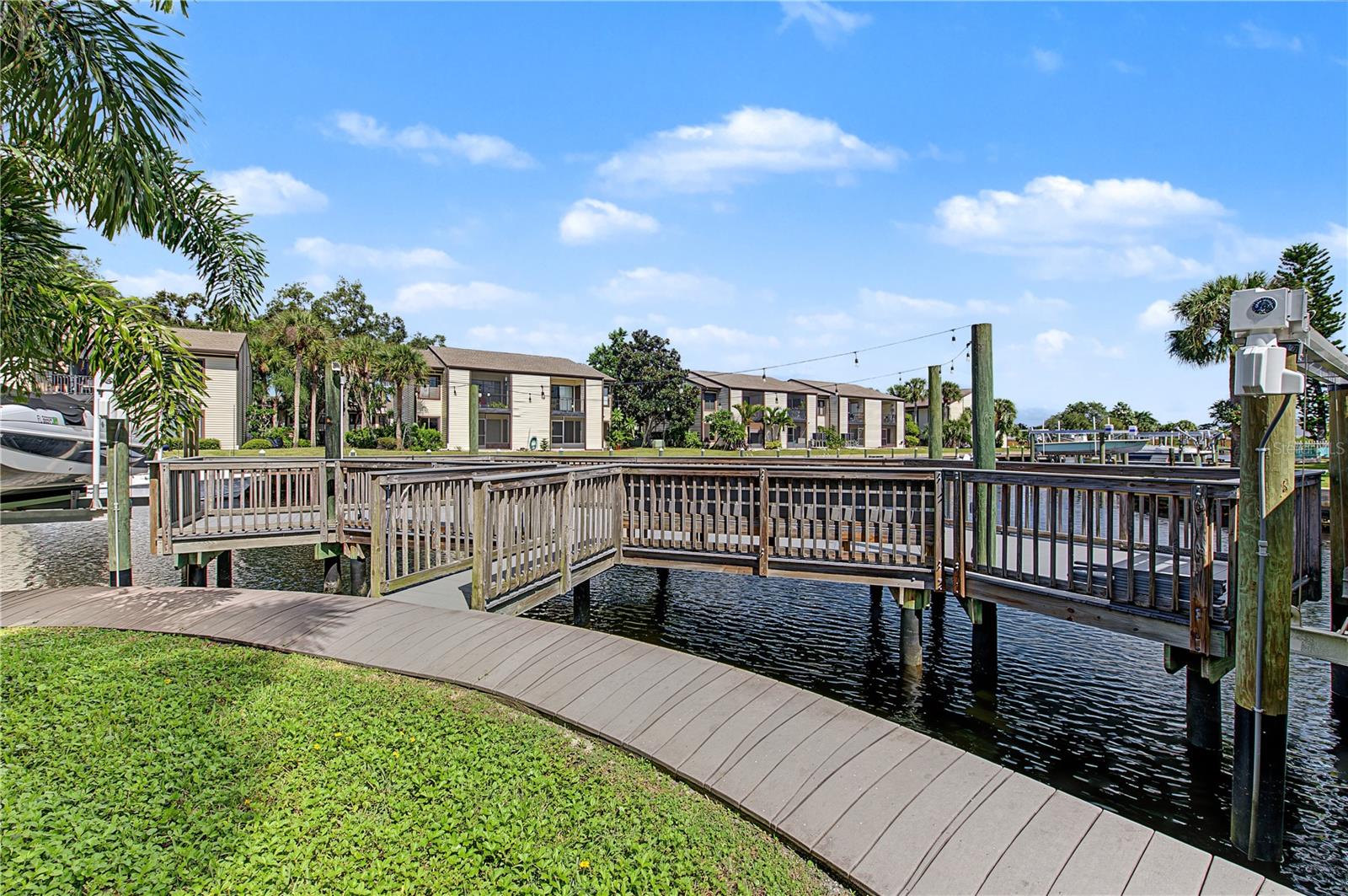 849 CALLISTA CAY LOOP — photo 45