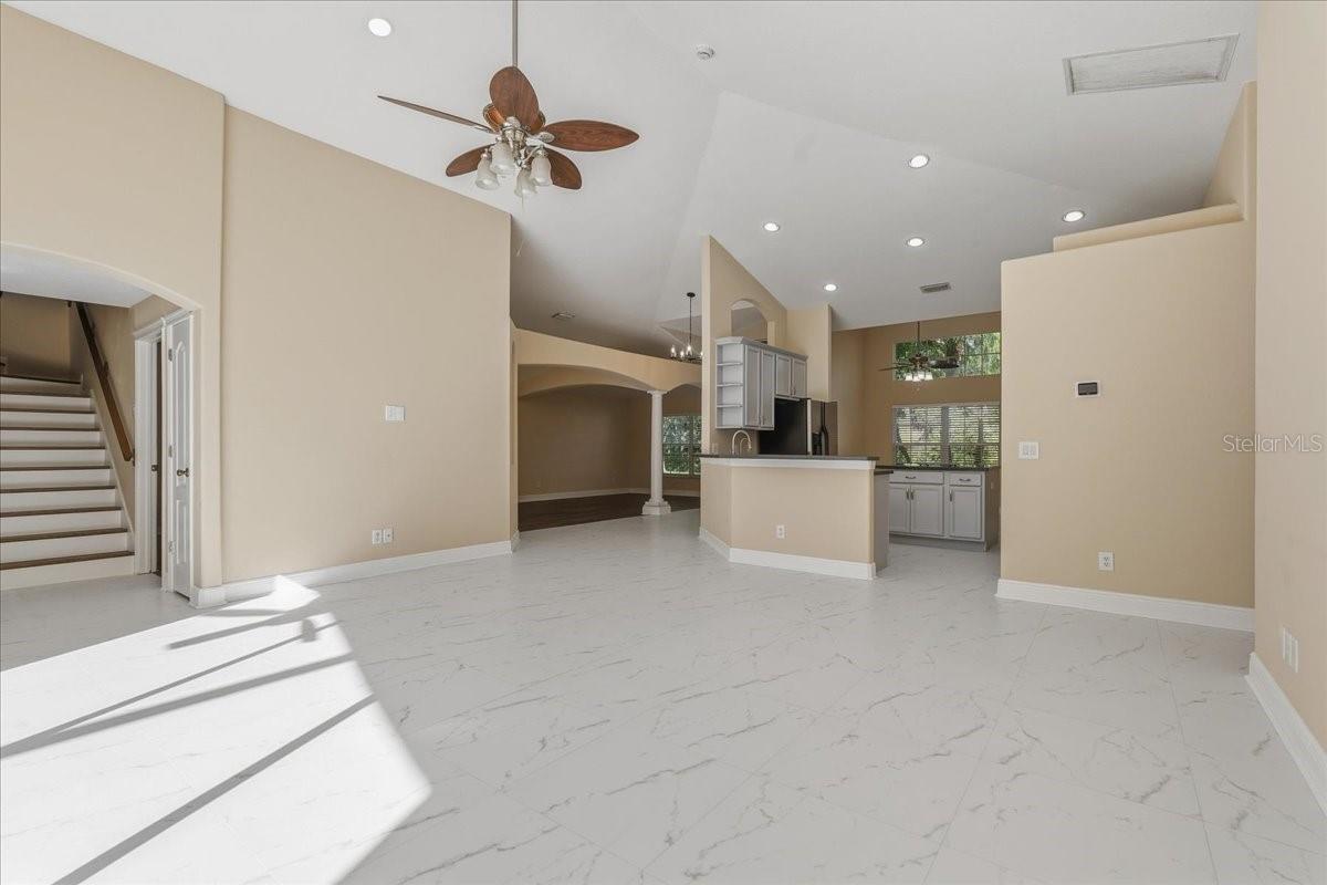 8211 CANYON CREEK WAY — photo 24