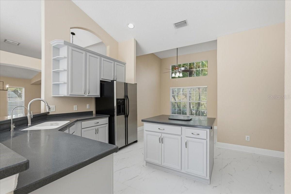 8211 CANYON CREEK WAY — photo 18
