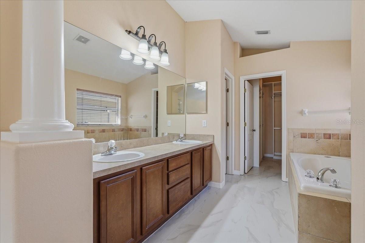 8211 CANYON CREEK WAY — photo 30