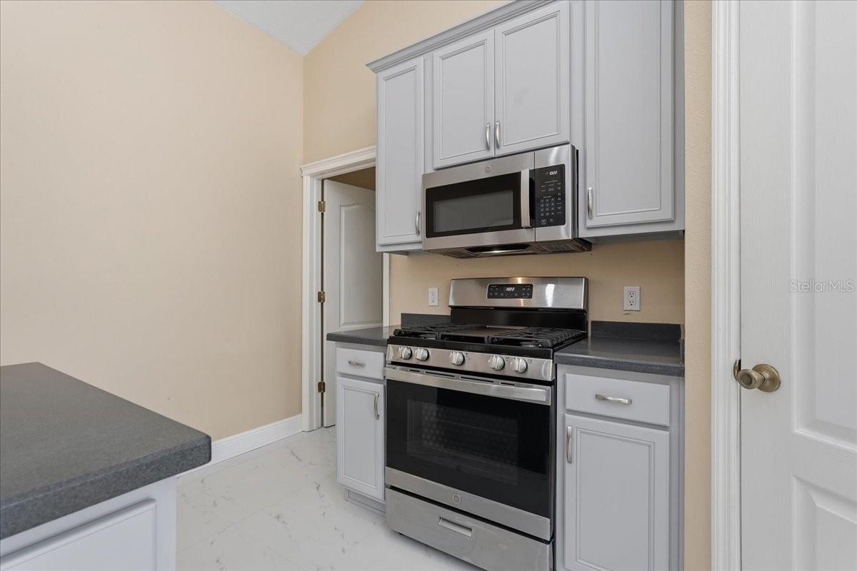 8211 CANYON CREEK WAY — photo 13