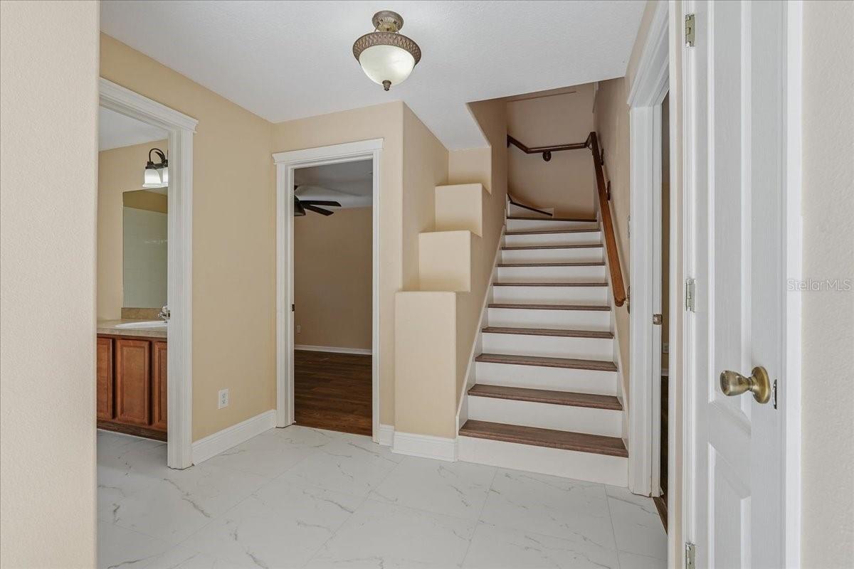 8211 CANYON CREEK WAY — photo 42