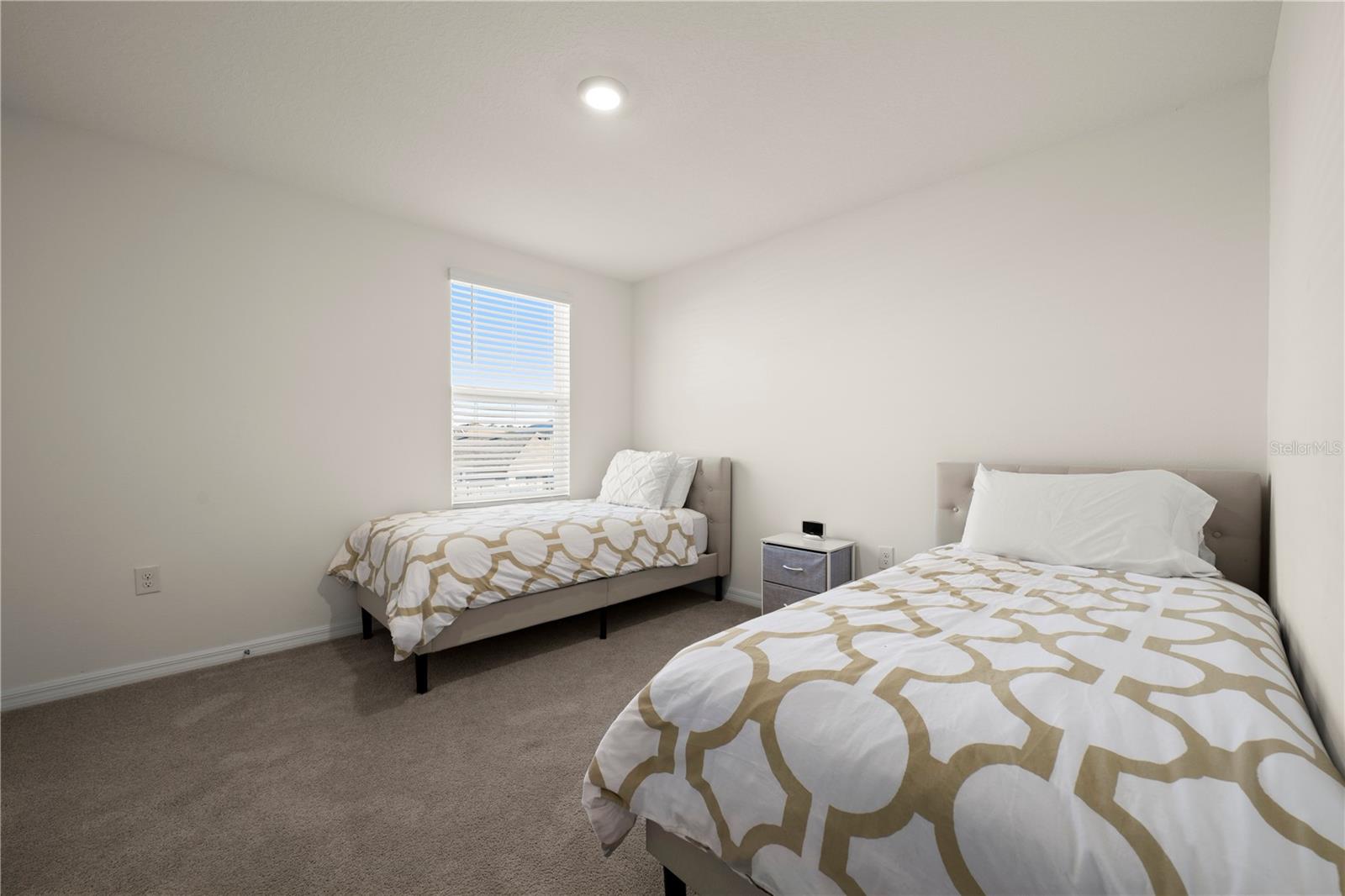 16762 SUNBURST LAKE ST — photo 27