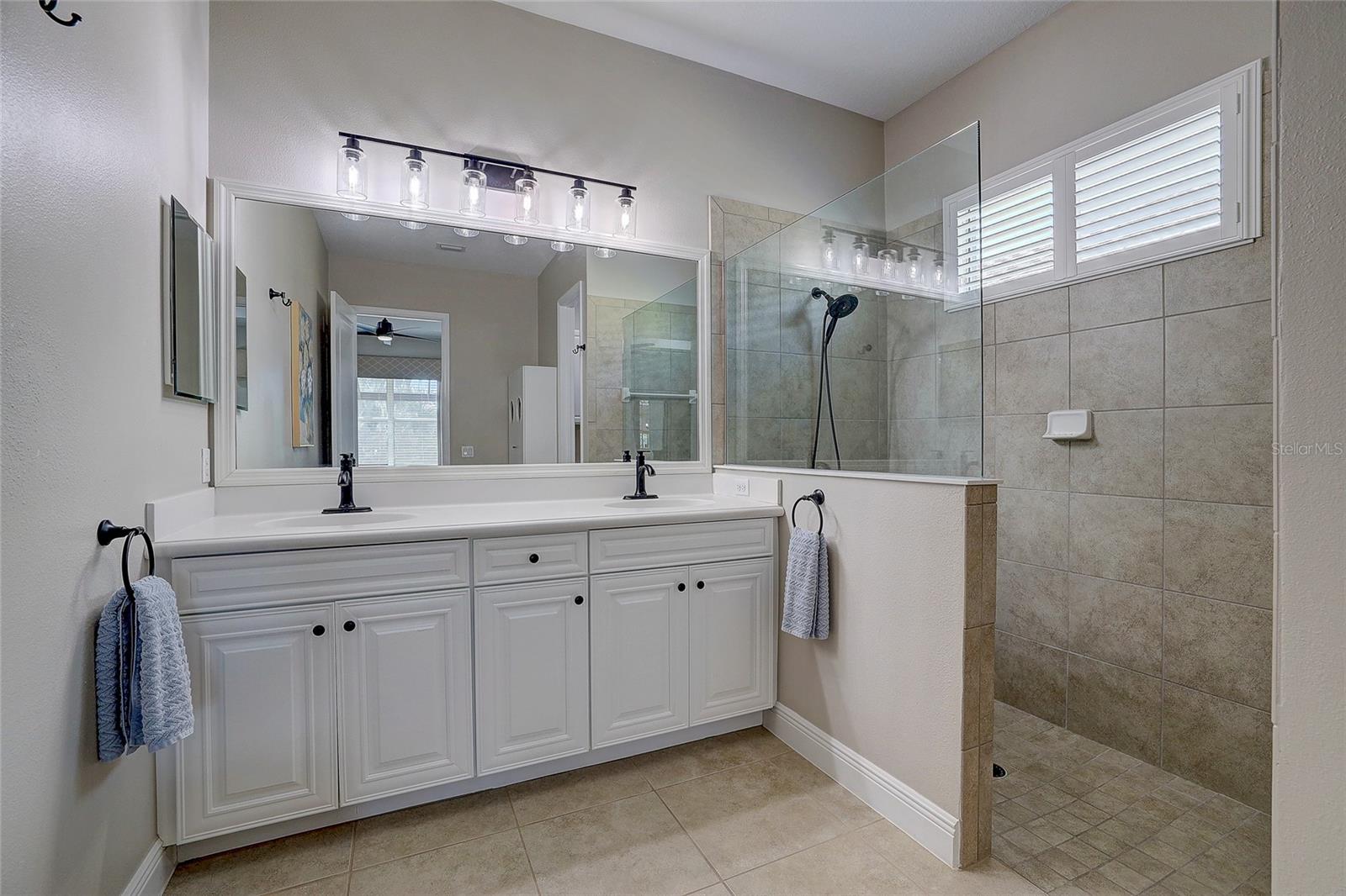 3718 WOODCLIFF LAKE TER — photo 38