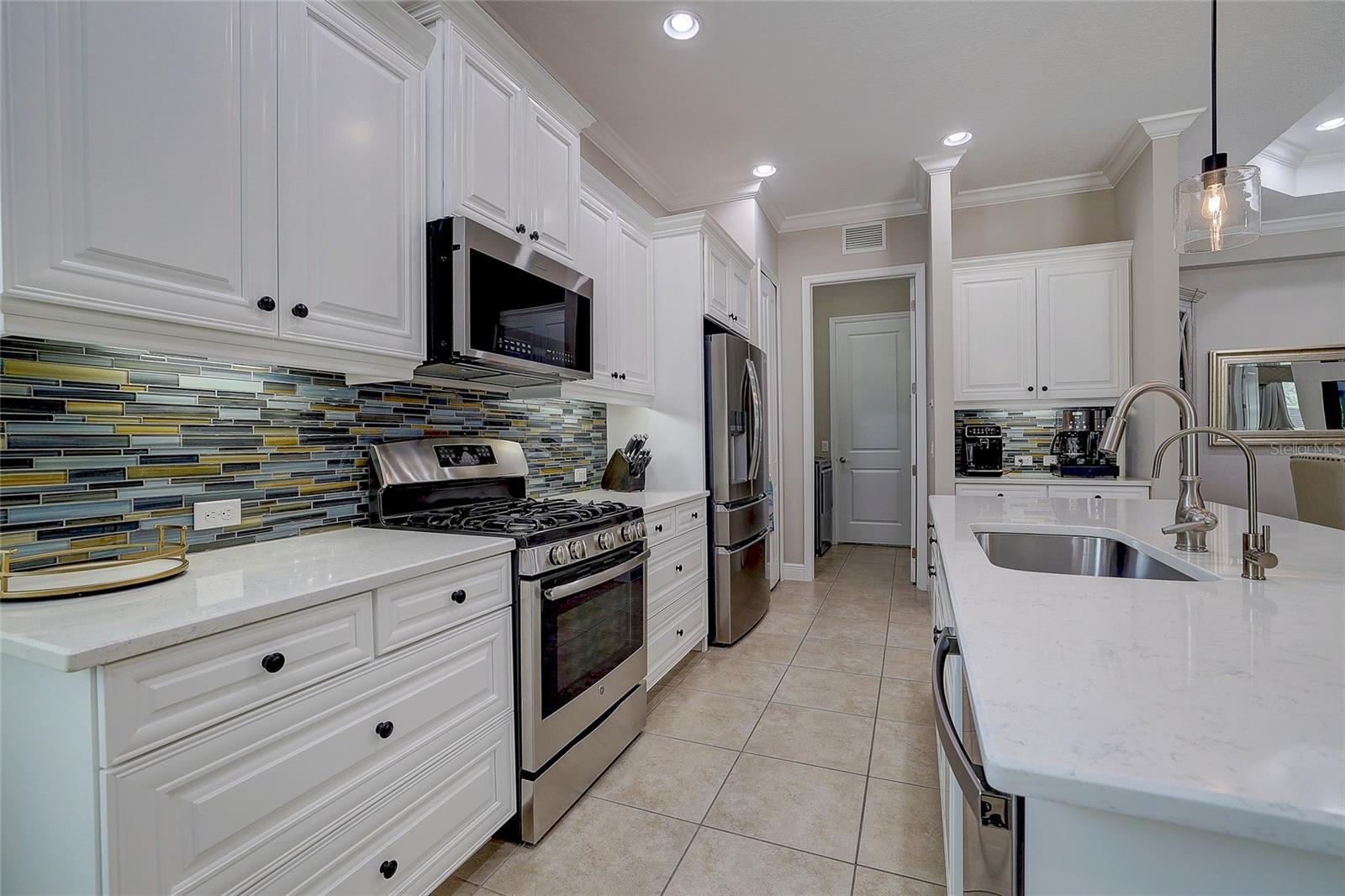 3718 WOODCLIFF LAKE TER — photo 22
