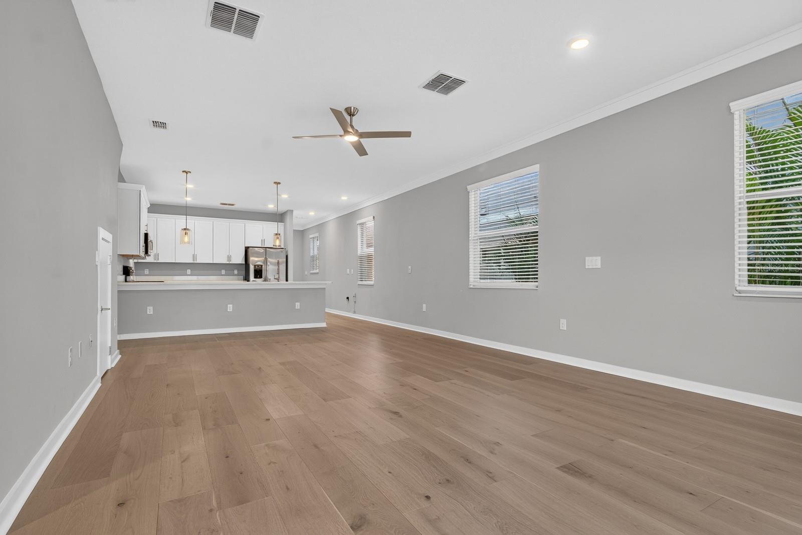 2704 W GRAY ST #A — photo 15
