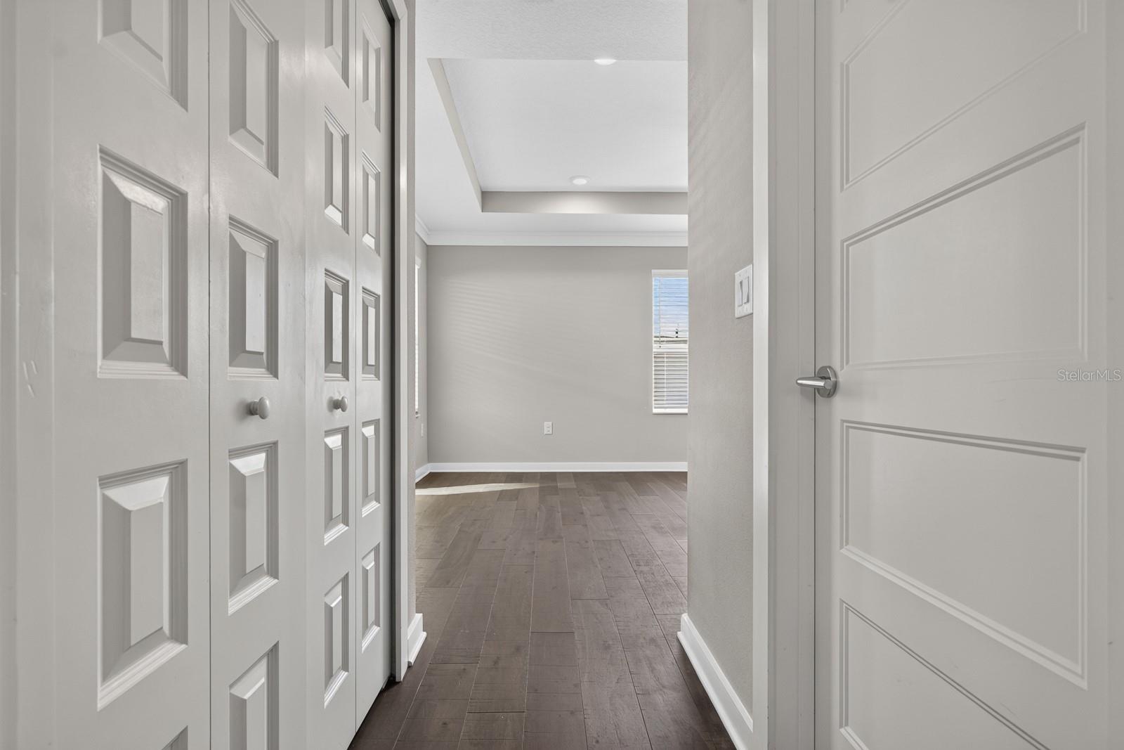 2704 W GRAY ST #A — photo 23