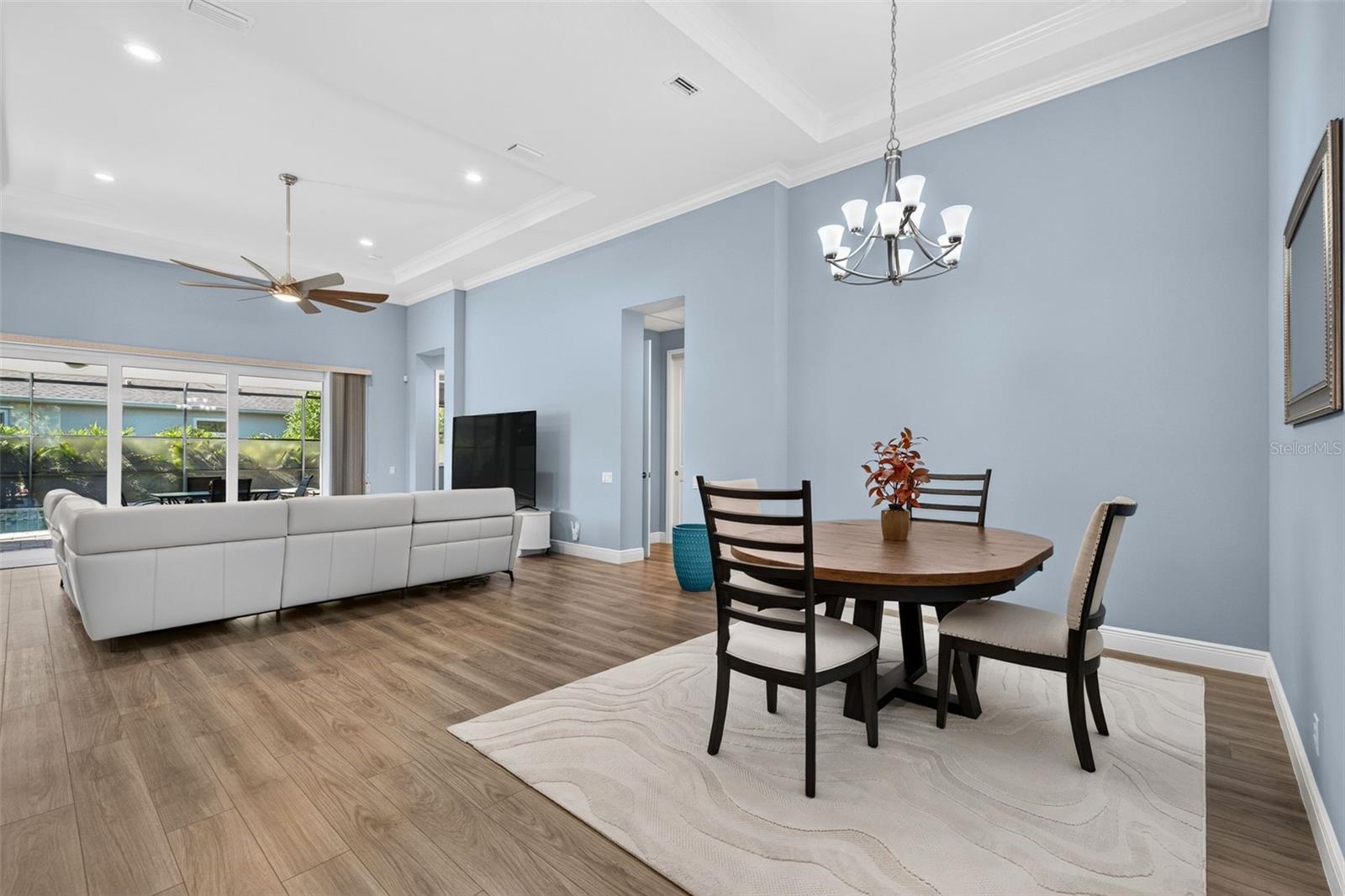 12214 GOLDENROD AVE — photo 16
