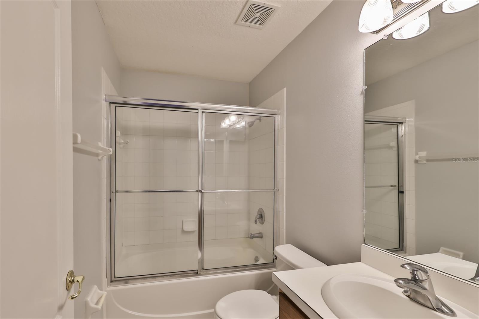 12938 KINGS CROSSING DR — photo 21