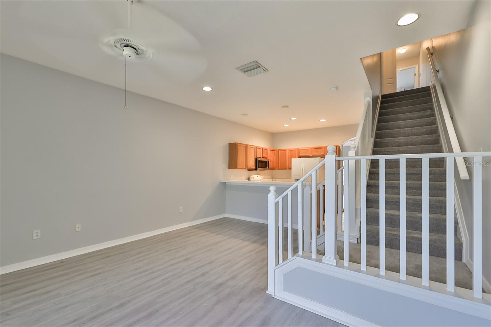 12938 KINGS CROSSING DR — photo 10