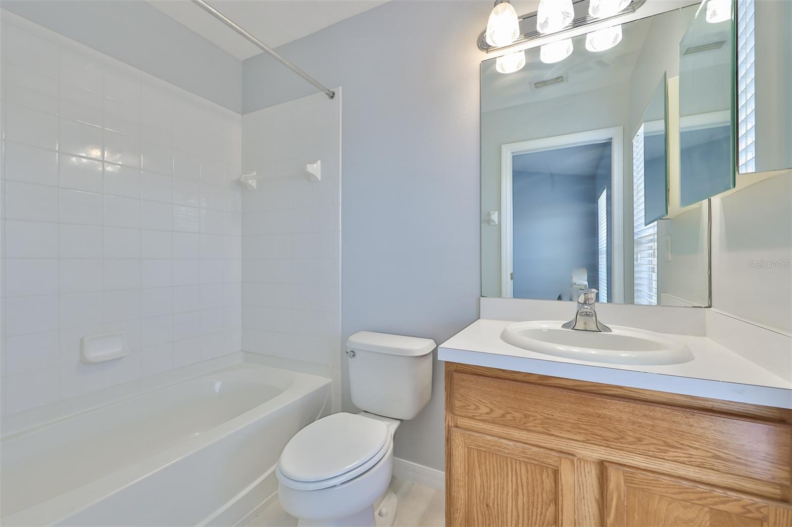 12938 KINGS CROSSING DR — photo 27