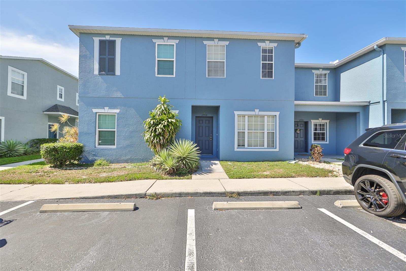 12938 KINGS CROSSING DR — photo 40